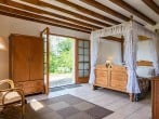 Four poster Four poster
